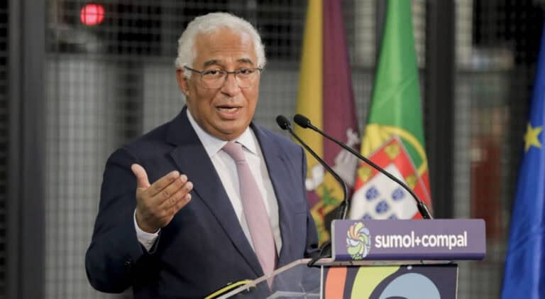 Costa não exclui acordo escrito com BE mas recusa perder-se em questões formais