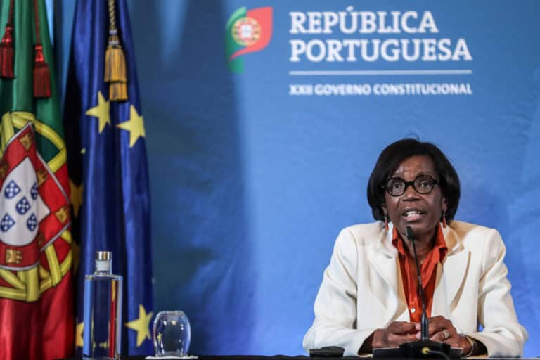 Condições de visita aos reclusos "aligeiradas gradualmente"