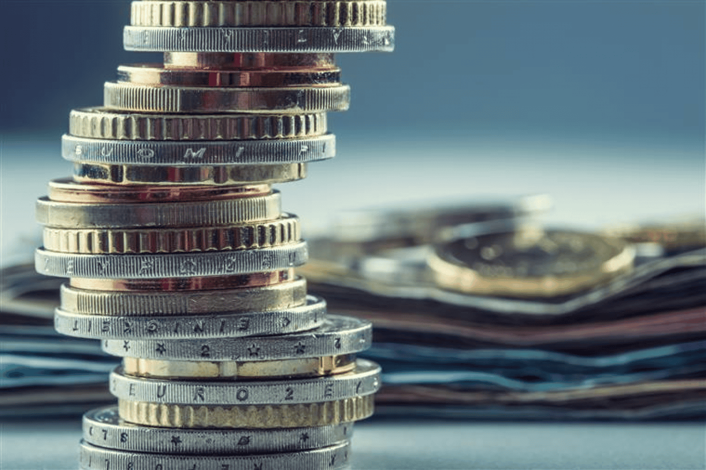 Endividamento do Estado, empresas e famílias cai para 763,9 mil ME em agosto