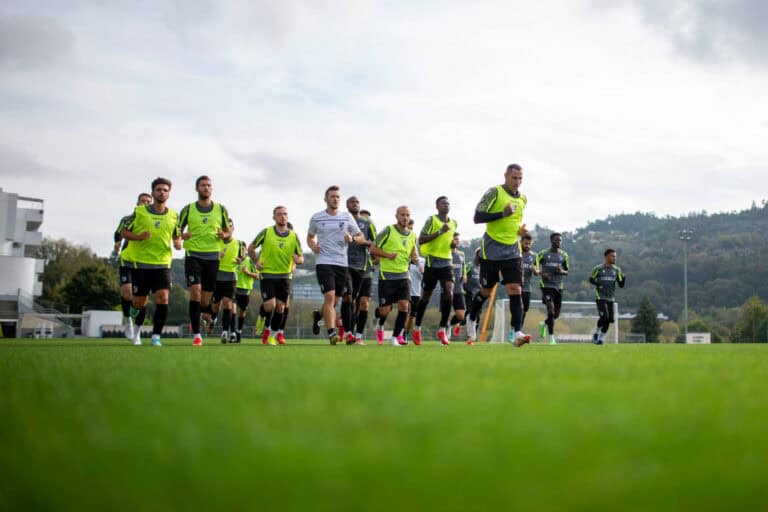 Vitória SC recebe Marítimo com as equipas separadas por três pontos