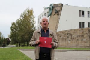 Tem 72 anos e foi o primeiro aluno da Universidade do Minho