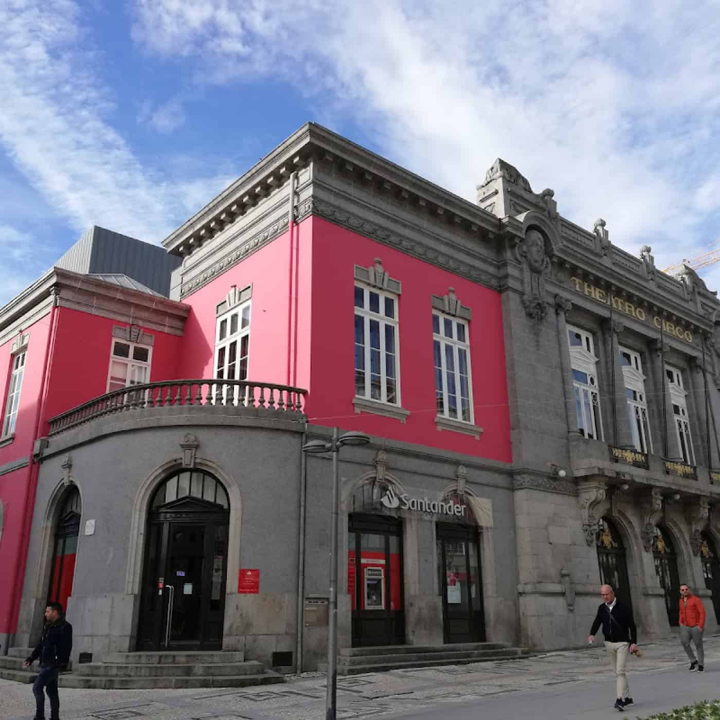 Câmara de Braga compra edifício do Santander por 960 mil euros