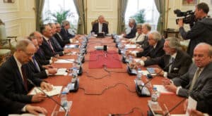 Conselho de Estado reúne-se com Lagarde e depois sobre dissolução