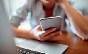 Empresas obrigadas a abster-se de contactar trabalhadores em períodos de descanso