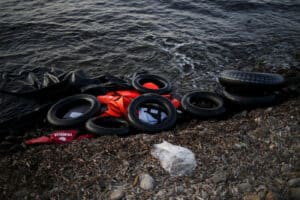 Resgatados 37 homens de embarcação em águas internacionais a sul do Algarve