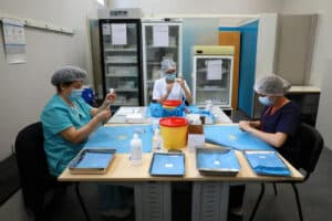 Vacinação Covid-19. Casa Aberta no fim de semana para maiores de 80 anos