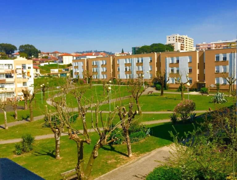 CMB espera decisão judicial para despejar família que ocupa ilegalmente habitação social