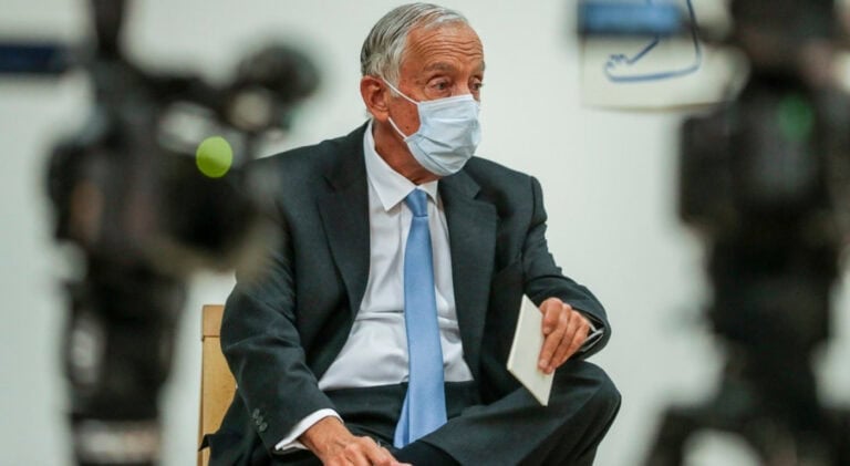 Presidente da República defende reposição do uso de máscara na rua