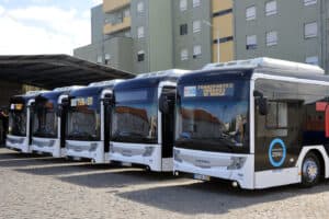 TUB apresentam 25 viaturas a gás natural esta terça-feira