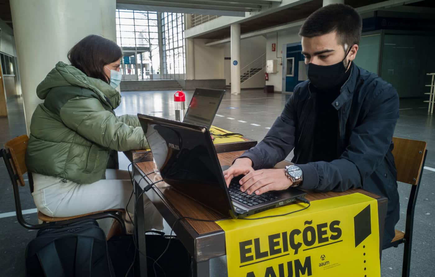 Eleições AAUM. RUM emite entrevistas aos sete candidatos no primeiro dia de campanha
