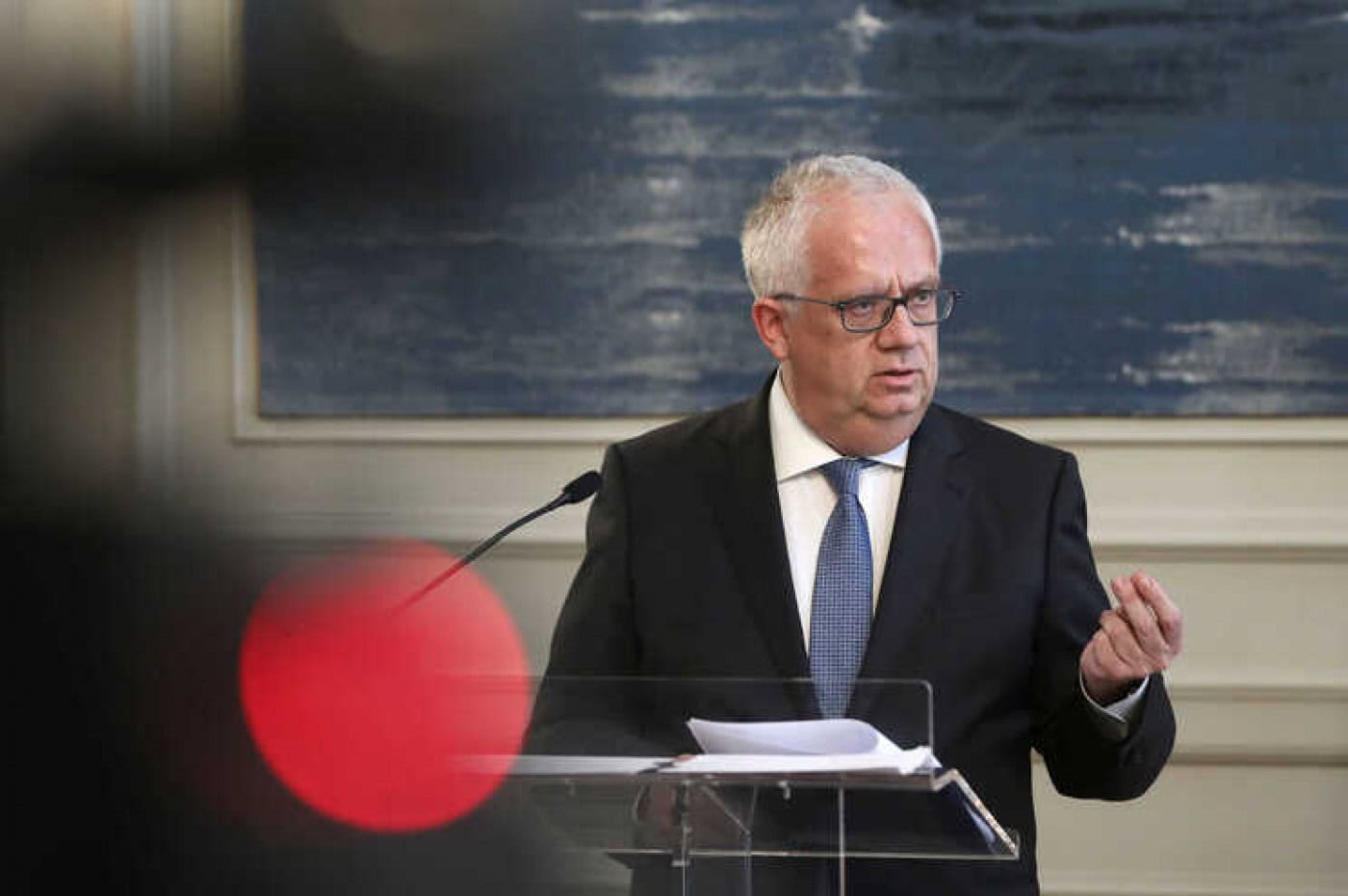 Ministro Eduardo Cabrita demite-se