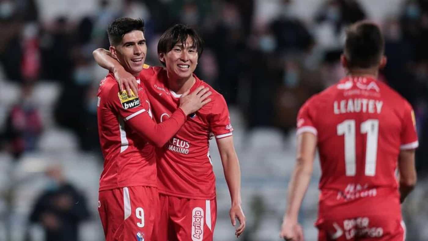 Gil Vicente goleia Famalicão com um bis do espanhol Fran Navarro