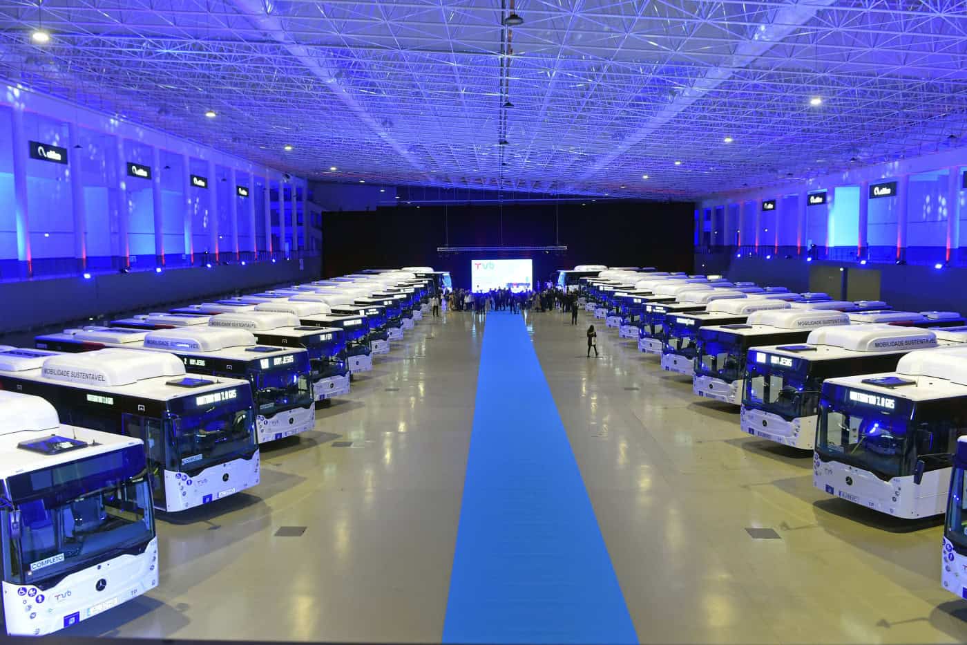 TUB. Cruz sugere retirada de circulação de viaturas antigas; Granja reivindica mais apoios