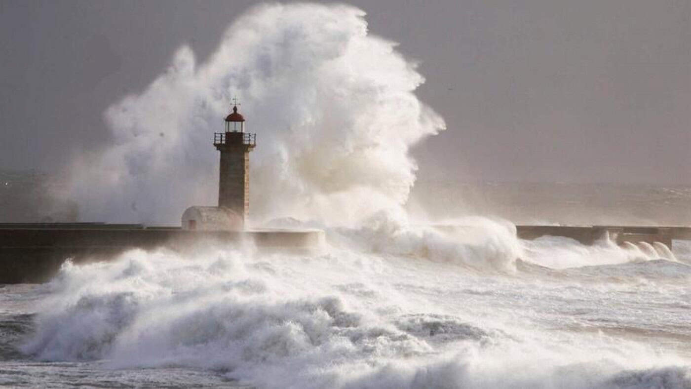 Braga é um dos sete distritos em alerta laranja devido à agitação marítima