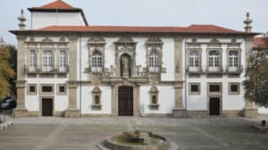 Câmara de Guimarães aprova orçamento com votos contra da oposição