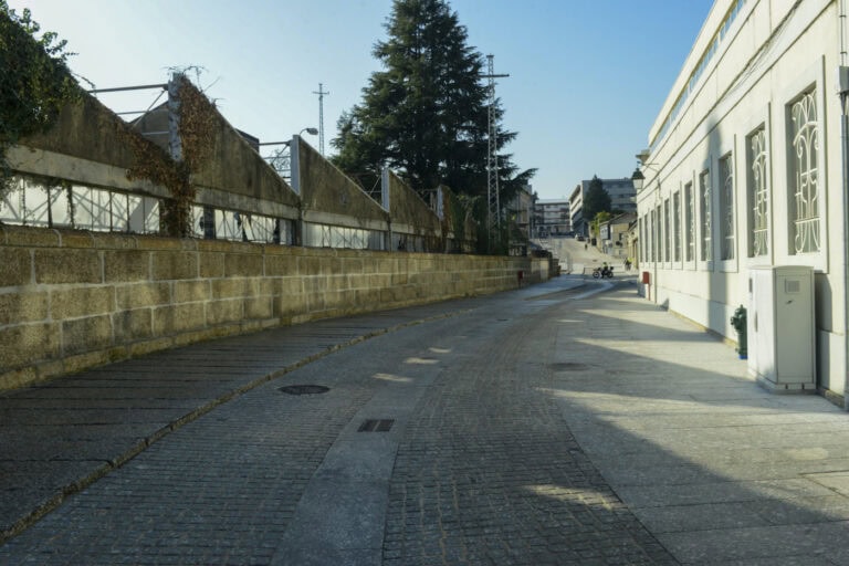 Rua da Caldeiroa reabre ao trânsito em toda a sua extensão&nbsp;&nbsp;
