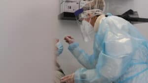 Infarmed recebe confirmação de stock de testes no mercado&nbsp;