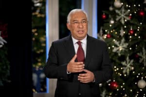 Costa admite que o objetivo do PS é conseguir maioria absoluta em janeiro