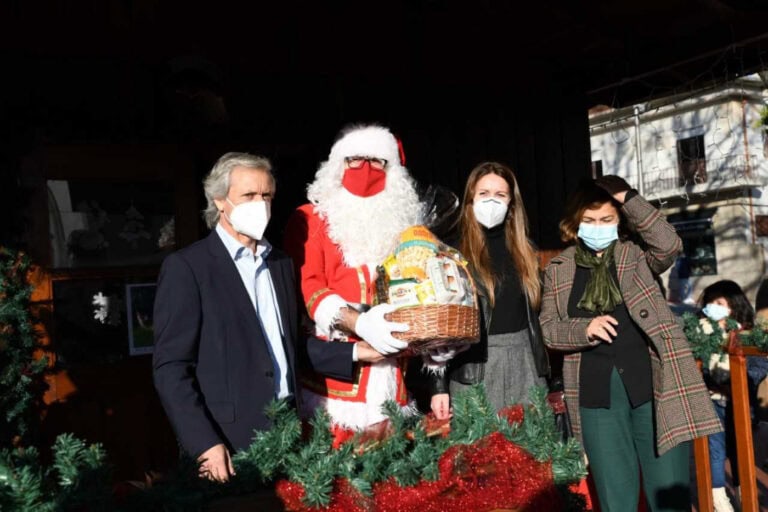 Cabana do Pai Natal juntou milhares de bens para famílias famalicenses carenciadas