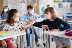 Escolas reabrem sem confinamento de turmas&nbsp;