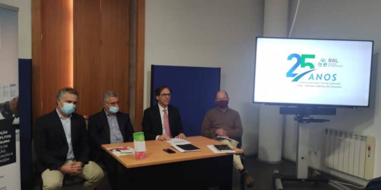 Tribunal Arbitral de Consumo de Braga junta-se a rede que apoia famílias endividadas