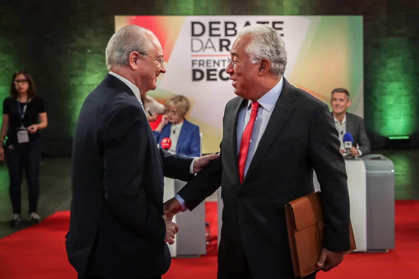 Costa aumenta distância para Rio mas falha maioria absoluta, BE à frente do Chega