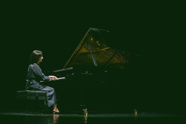 Pianista Joana Gama homenageia obra de Hans Otte