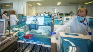 “Se não invertermos a trajetória, as infeções bacterianas serão a principal causa de morte”