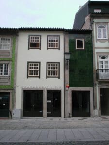 "Se fossemos a avançar com o despejo já havia 98 famílias nessa situação"