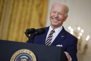 Joe Biden anuncia que se vai recandidatar em 2024&nbsp;