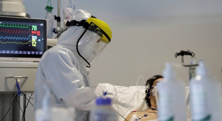 Portugal regista mais 32.758 casos, 44 mortes e novo aumento de internamentos