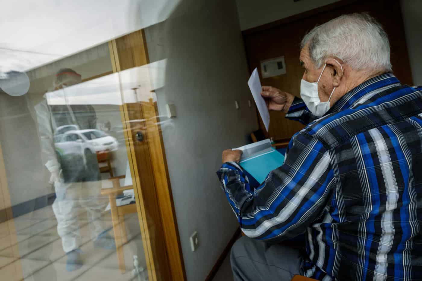 197 idosos de 16 estruturas residenciais de Braga votam hoje e amanhã