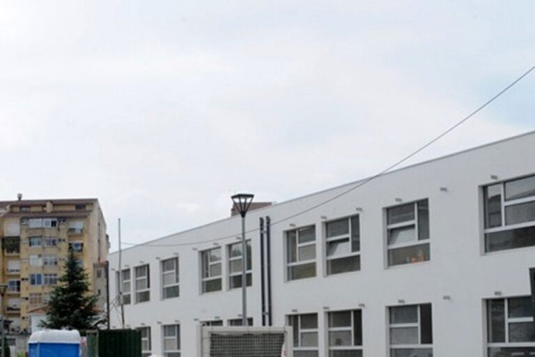 Associação de Pais de S. Lázaro garante que nenhum aluno deixou de receber refeições