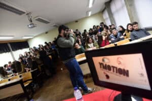 YMotion 2022 abre com ciclo 'Projeções e conversas com jovens cineastas'