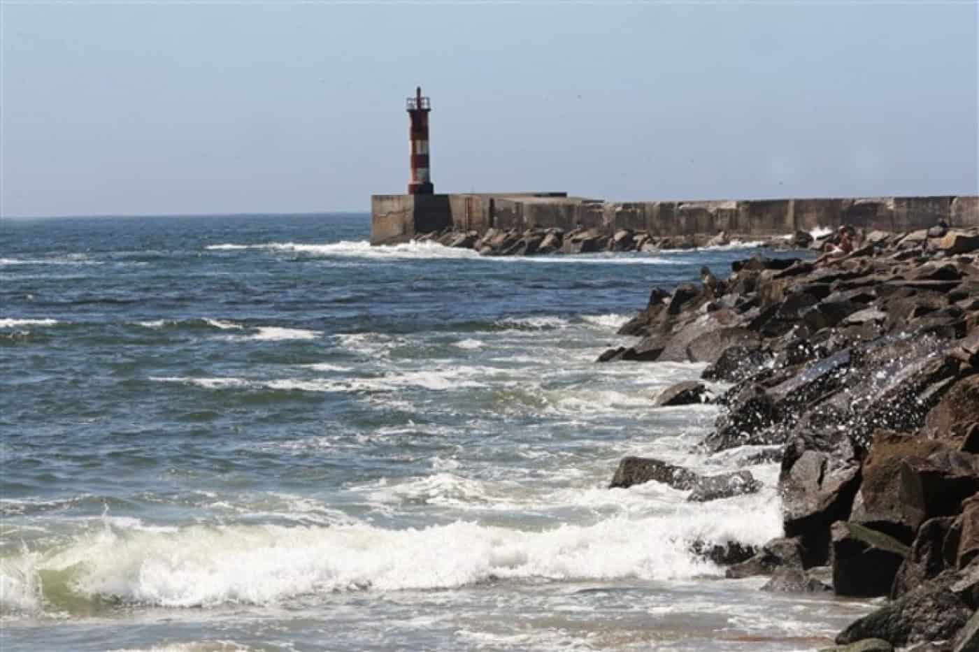 Dragagens no porto de Esposende iniciaram esta quarta-feira