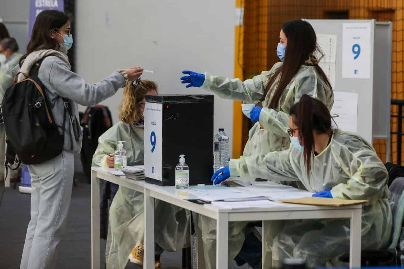 Assembleias de voto abrem sem incidentes na primeira hora