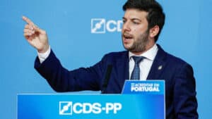 Francisco Rodrigues dos Santos demite-se da liderança do CDS-PP