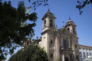 Igreja do Pópulo abre portas renovada de investimento de 1ME