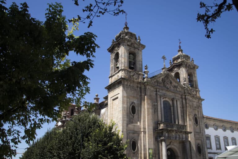 Igreja do Pópulo abre portas renovada de investimento de 1ME