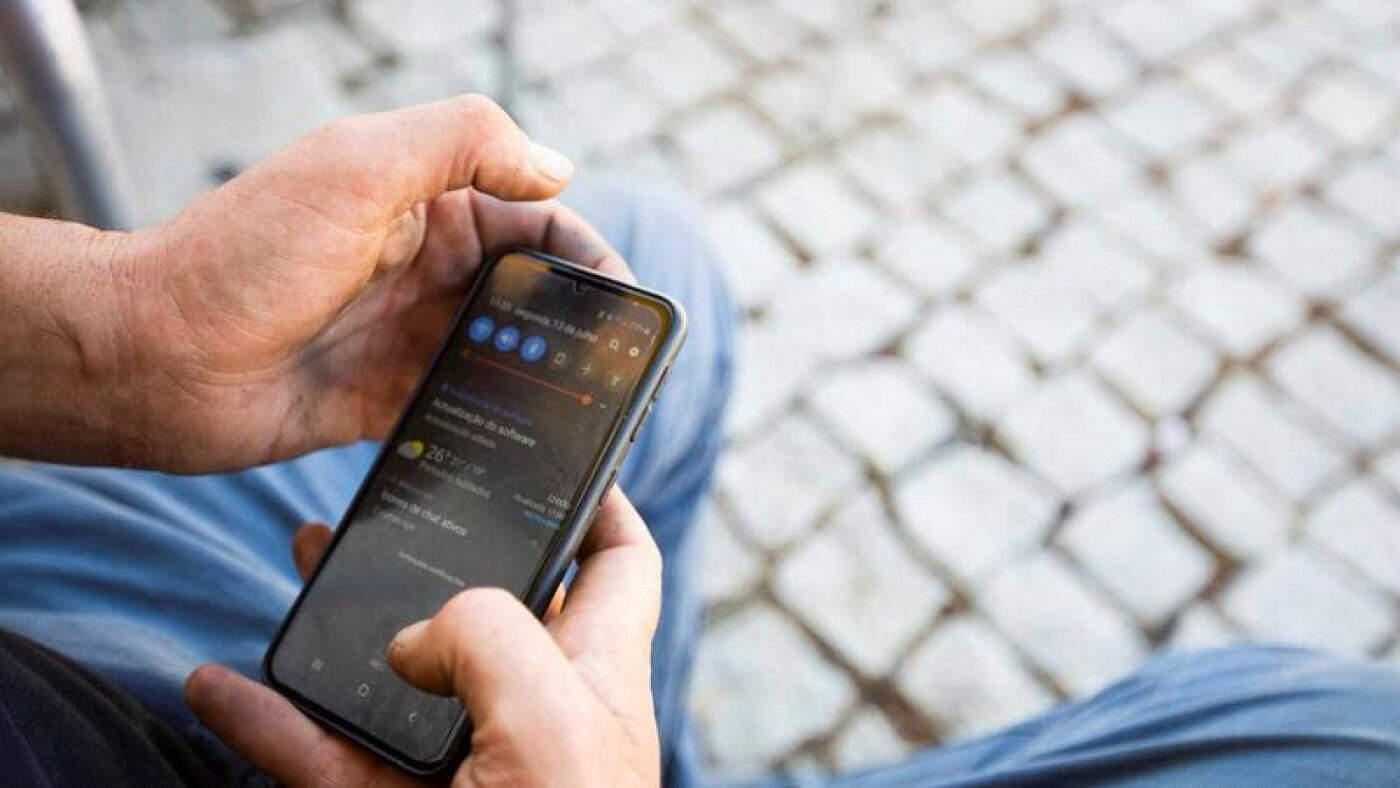 Vodafone começa a restabelecer serviços móveis 4G