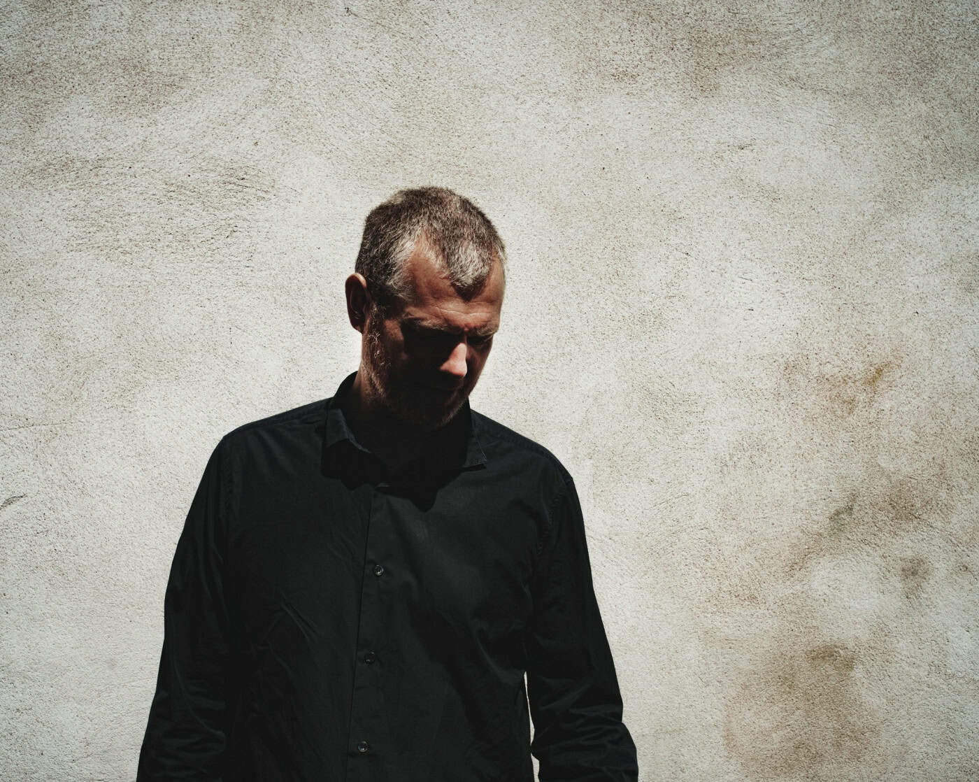 Matt Elliott apresenta disco 'Farewell To All We Know' no Theatro Circo