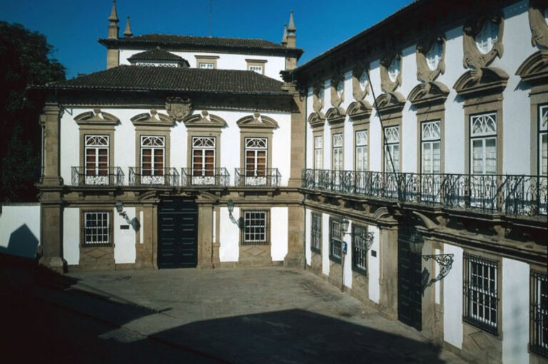 ASMOTAP volta a pedir ajuda para encontrar sede. Rio não tem solução para espaço de convívio