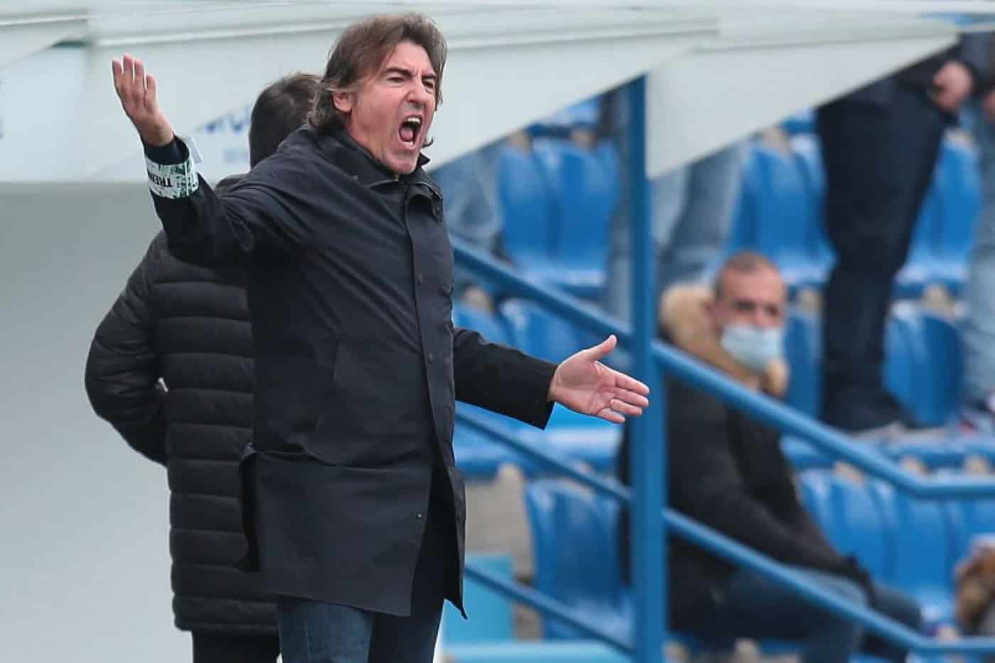 Ricardo Sá Pinto suspenso por um jogo após expulsão no Moreirense-FC Porto