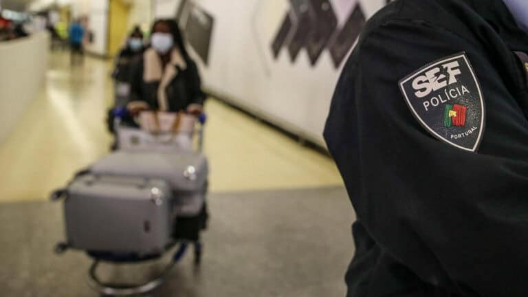 Voo de repatriamento de cidadãos nacionais chega a Lisboa pelas 23h10&nbsp;