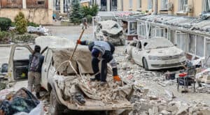 Autoridades de Kiev denunciam morte de mais de dois mil civis 