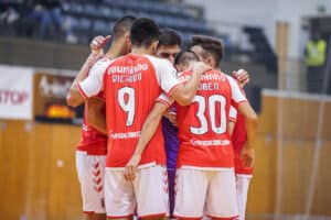 SC Braga/AAUM vence Torreense no último fôlego