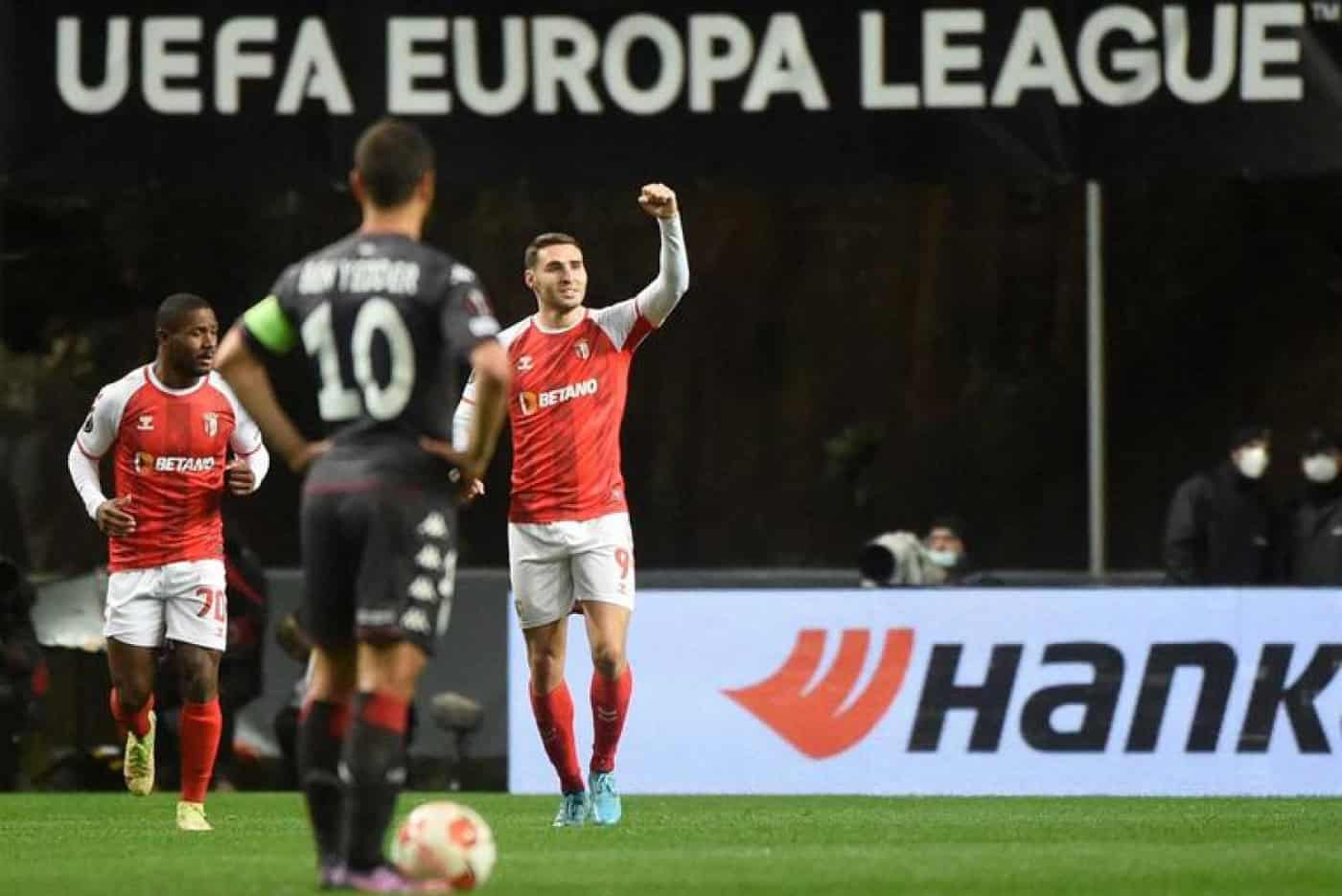 SC Braga marca a abrir e a fechar e coloca-se em vantagem na eliminatória