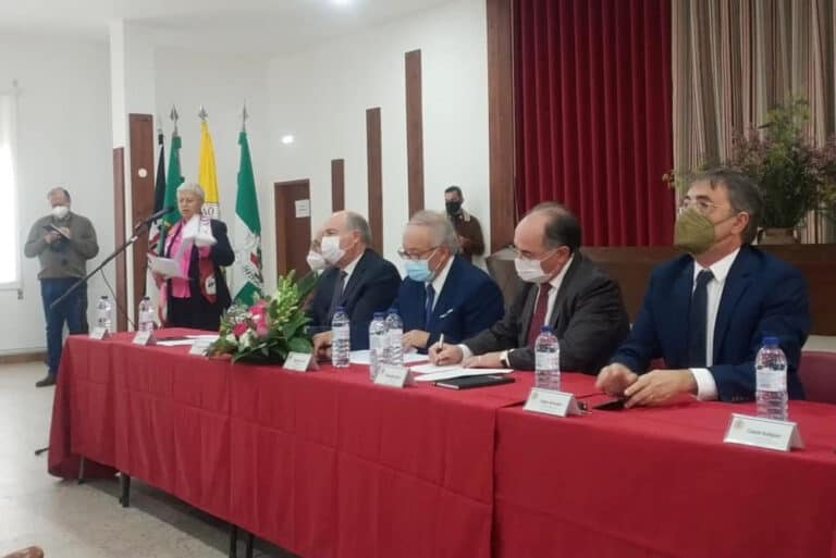 Freguesias reúnem-se em Braga; Marcelo e Costa marcam presença