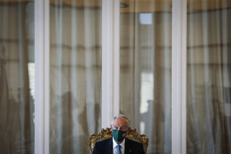 Marcelo alerta para "tempos muito difíceis" e pede unidade, solidariedade e eficácia