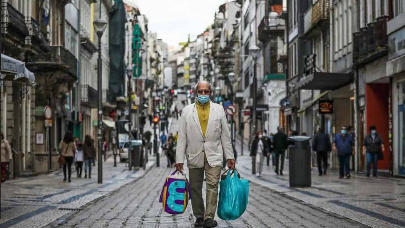 Mais 75276 novos casos de Covid e 137 mortes na última semana